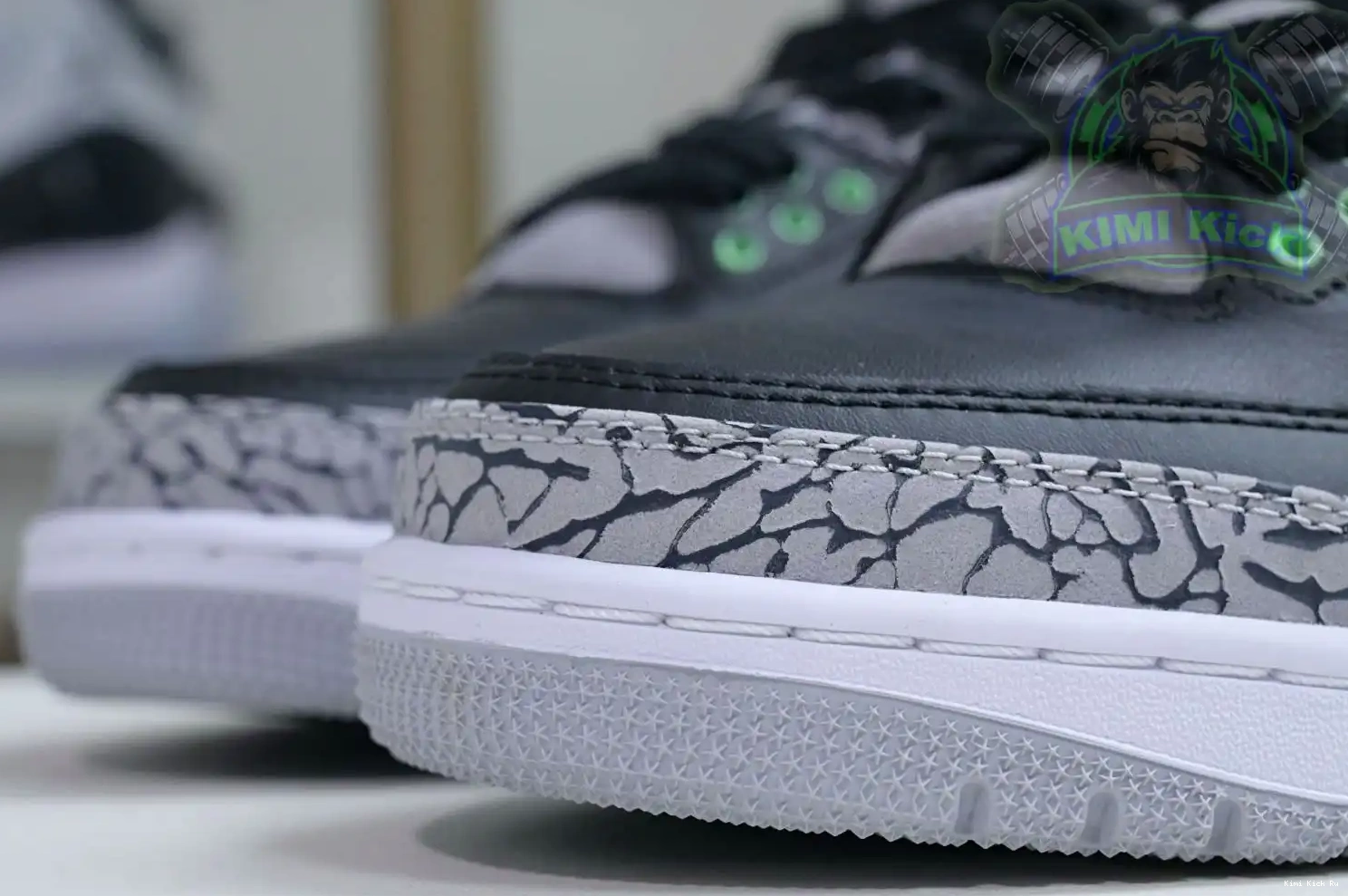 Green Glow Jordan Kimikick Air 3 0721